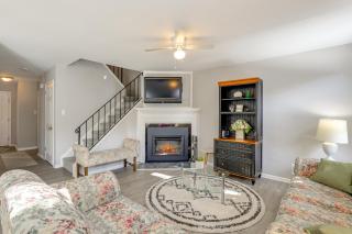 Steps to River! Unit with Fenced Yard in Roebling - 5