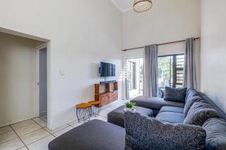 Cozy All-in-One Ocean View Apartment - 3