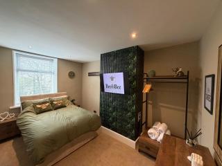 Cosy & Stylish 2-Bed Weir Home Sleeps 6 - 3