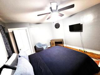 Luxury Loft - Family-Friendly Home Free Parking - 8