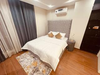 Centre of Bahria Town Park View 24 by 7 Security - 9