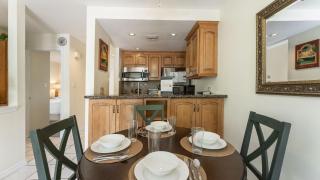 Conch Adventure by AvantStay Great Location w Outdoor Dining Pool Access Month-Long Stays - 2