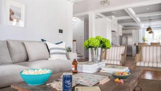 1blck to Beach Pool Firepit Outdoor Kitchen Game Room Pelican by AvantStay - 2