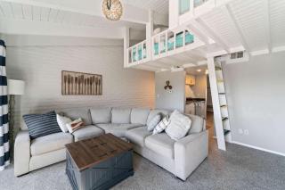 Lakeside Serenity - 2BR 1BA Clear Lake Escape - 4