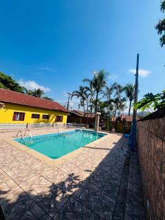Quarto em pousada, piscina e área de lazer - 4