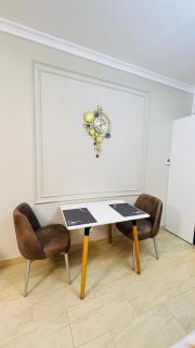 Luxury apartment pool view - 0