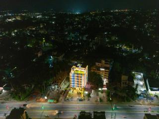 Sky Lawn Hotel, Restaurant & Conference Center - 7