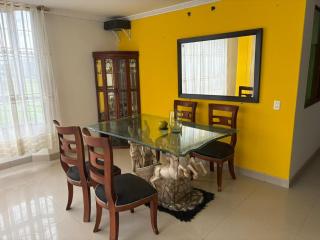 Habitación Privada con Baño - LA AURORA - 2