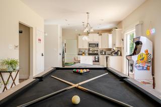 Perfect Family Getaway! Steps from Attractions - 7