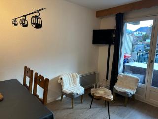 Grand Panorama T2 aux pieds des télécabines "LE VALLEEN"et L'ALPIN" - 1