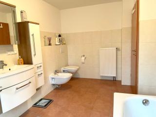 Ferienwohnung Köln Süd 77qm - Ruhige Lage nahe Rhein & Innenstadt - 3