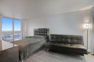 Luxurious Waterfront Condo at Alta Mar - 4