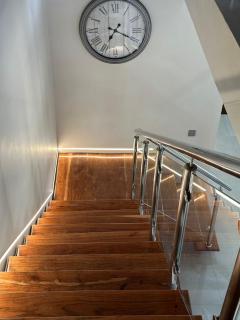 Portglen Villa, Full Furnished 3 bed house Accommodates 6 - 9