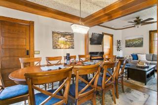 Chateau d'Vine Victorian Farmhouse - 1