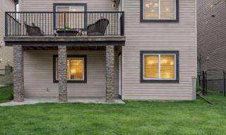 Private Suite in Airdrie Near Calgary Free Parking - 1