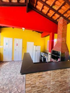 Quarto espaçoso em pousada linda com piscina - 8