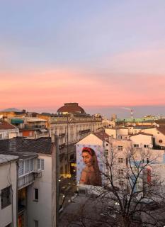 Central Studio 317 - 9