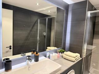 2 bedroom APT in City Centre - 4