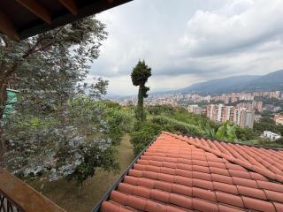 AMAZING EL POBLADO VIEWs-MODERN VILLA - 9