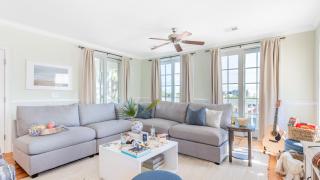 Sea Shell by AvantStay Breezy Beachside Getaway w Rooftop Deck 6 BRs - 5