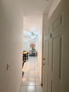 Apartamento con Patio Privado y Asador - 9