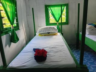 Lamkail beach island bungalow - 4