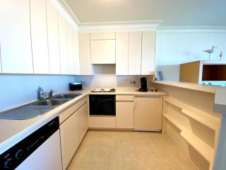 Sea-view apartment on Zeedijk - 9