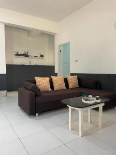 Very luxurious downstairs apartment - 1