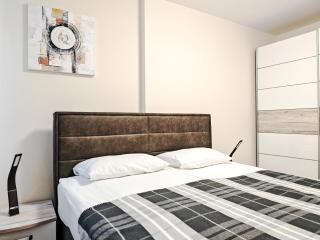 Балкан Тауър ЛУКСЪРИ ЛИВИНГ 2'6 - 3