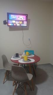 Stúdio para 1, 2, 3, ótima localização - 1