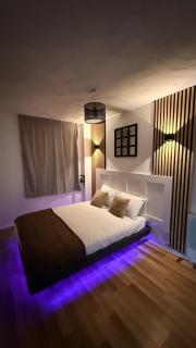 Central Manchester Apartment - Sleeps 4 - Northern Quarter - Walk to Arndale & AO Arena - 9