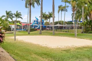 Perfect Family Getaway - Oaks Oasis Resort - 2