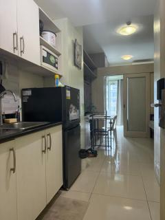 1BR Staycation at JAZZ Makati 29F 65 Smart TV - Manila - 7