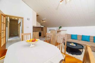 Apartment near Beach in Novi Vinodolski 54913 - 7