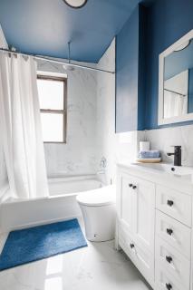 Enjoy The Easy Access of UWS - 1