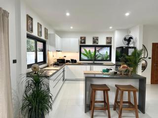 Premium Escape Tropical Paradise 4BR Pool Villa - 6