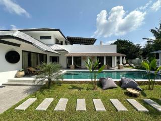 Spacious 4BR Tropical Private Pool Villa with Garden & BBQ - Ko Samui - 0