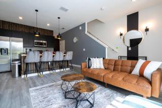 Marvelous 3Bd Close to Disney w GameRoom at The Hub 3409 - 1