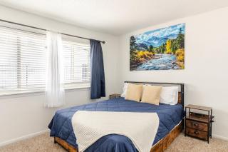 Quiet 2 BR APT - Near Hospitals - Free WiFi - 9