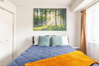 Quiet 2 BR APT - Near Hospitals - Free WiFi - 5