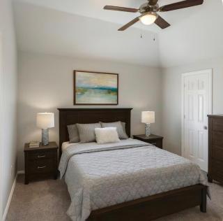 Large 4 Bdrm House in East Dallas - 1