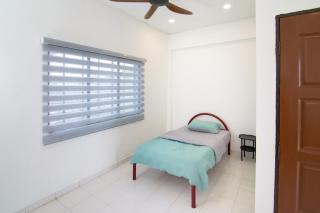 Cozy & Spacious Apartment with City View 11 pax - 3