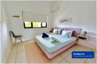 SG5 l Le Turquoise - third line building - Beachfront Residence - 5