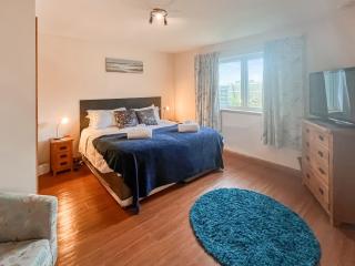 Quare Place - 1