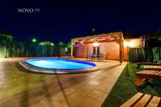 Holiday home Orange with heated pool and parking - 4