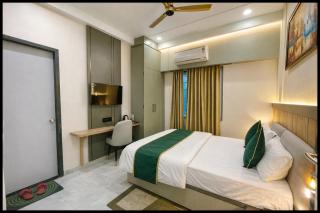 Hotel Sky Luxuary SRR Palace - Near Shree Ram Janam Bhumi , Parking Facilities With Luxury Rooms And Free Wi-Fi , Best Hotel In Ayodhya - 7