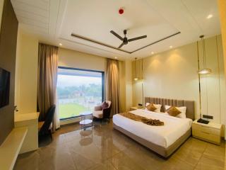 The Holy Awadh Hotel - 7