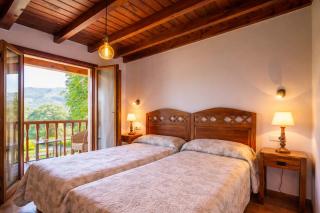 Villa Porrua 2 – Jardín con Barbacoa y chimenea - 1