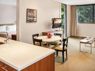 Holiday Inn & Suites Port Moresby - 0