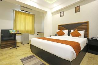 Hotel Grand Delta Near International Airport - 1